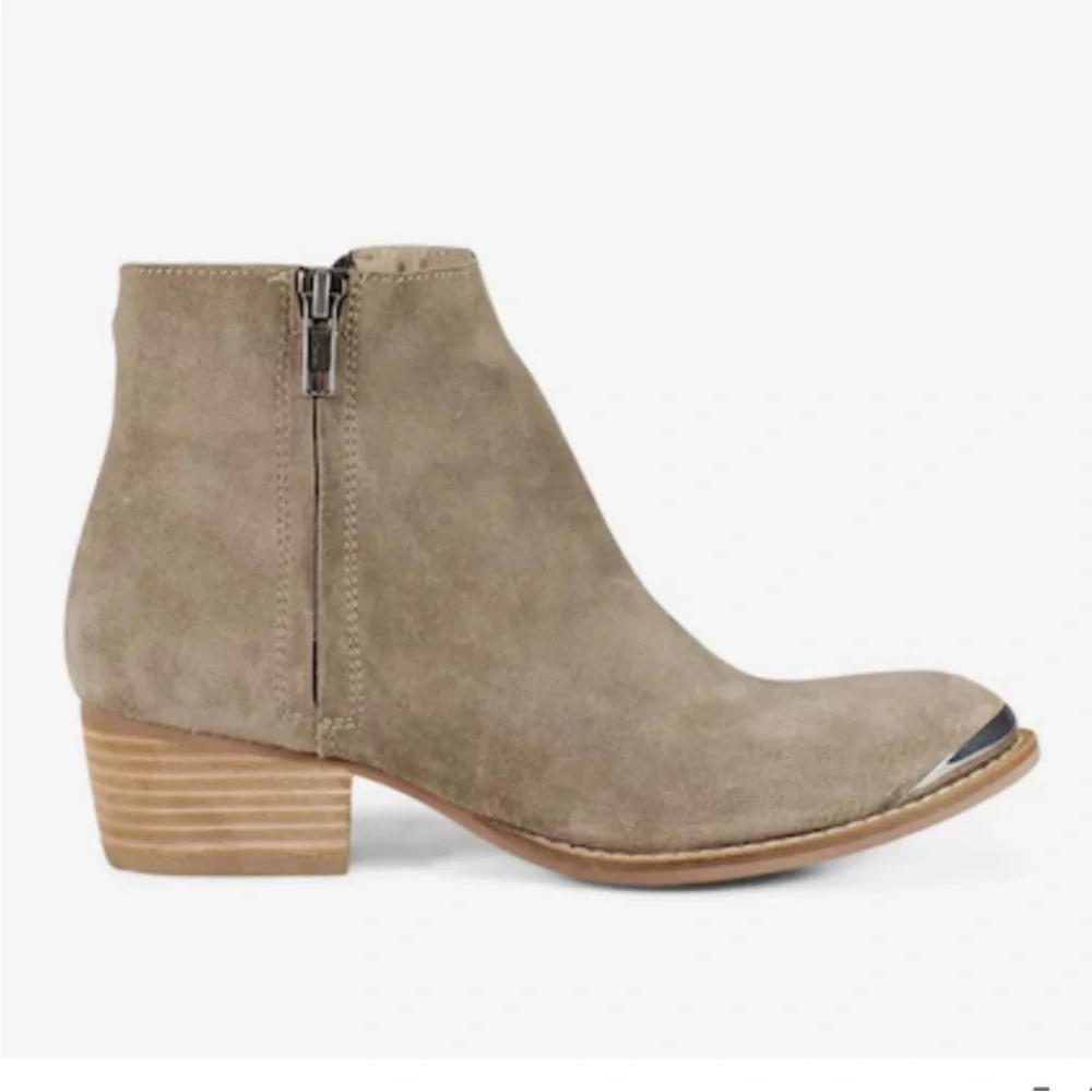 Diba True Tan Suede Leather Star Line Ankle Bootie Double Side Zippers Size 8.5